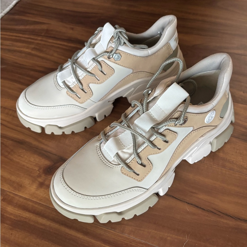Timberland Adley Way Low Lace Up Sneakers